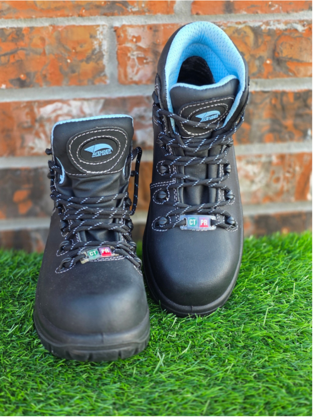 Avenger Women’s Framer Waterproof Work Boots Composite Toe – Size 6.5